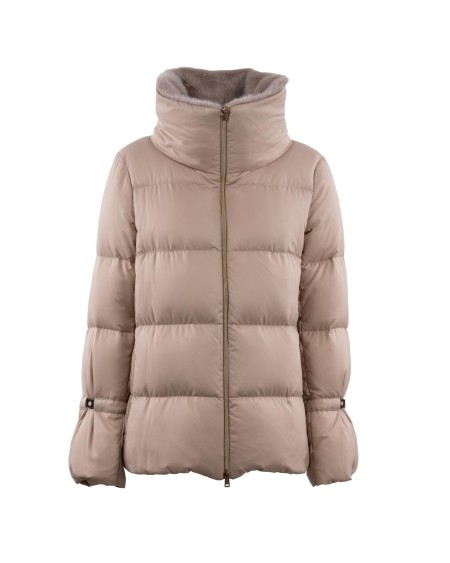 Shop HERNO  Piumino: Herno piumino trapuntato dal taglio dritto.
Collo risvoltato in pelliccia sintetica.
Chiusura con doppia zip.
Due tasche laterali a filetto con cerniera.
Patch in metallo con logo del brand sul retro.
Polsini regolabili con cinturino.
Composizione: 100% poliestere
Colletto: 100% poliestere
Fodera principale: 100% poliammide
Rifinitura: 60% poliuretano 40% viscosa
Imbottitura (piuma): 80% piumino 20% piume.
Prodotto in Romania.. PI002141D 12414Z-1980